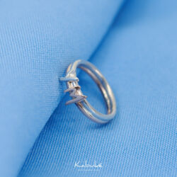 Anillo con iniciales combinado