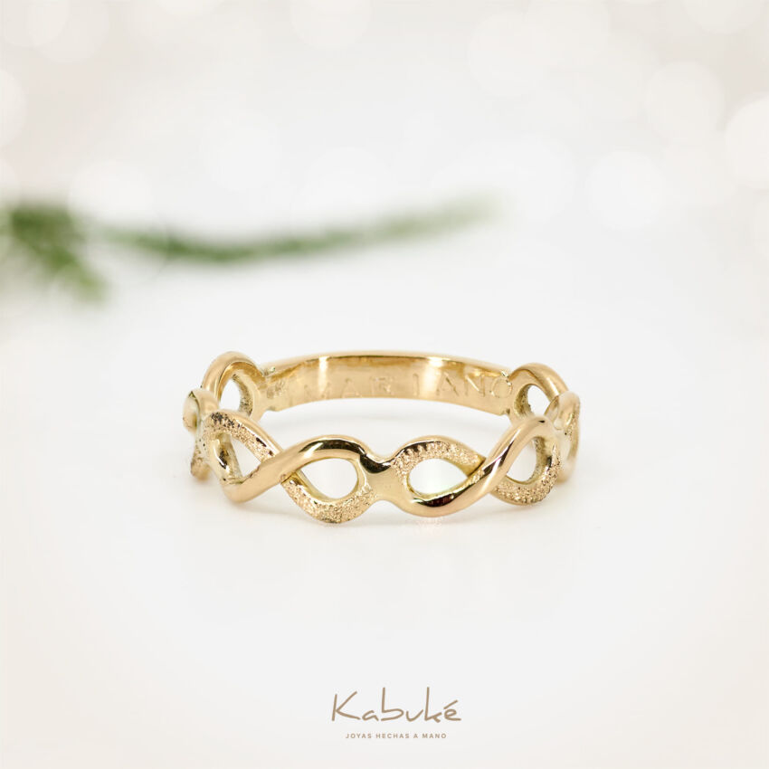 Anillo amor infinito 18k