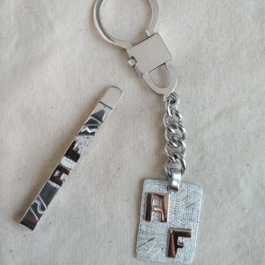 Llavero de Plata 925 con iniciales en Oro