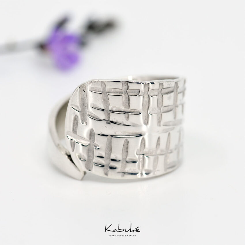 Anillo Stripe