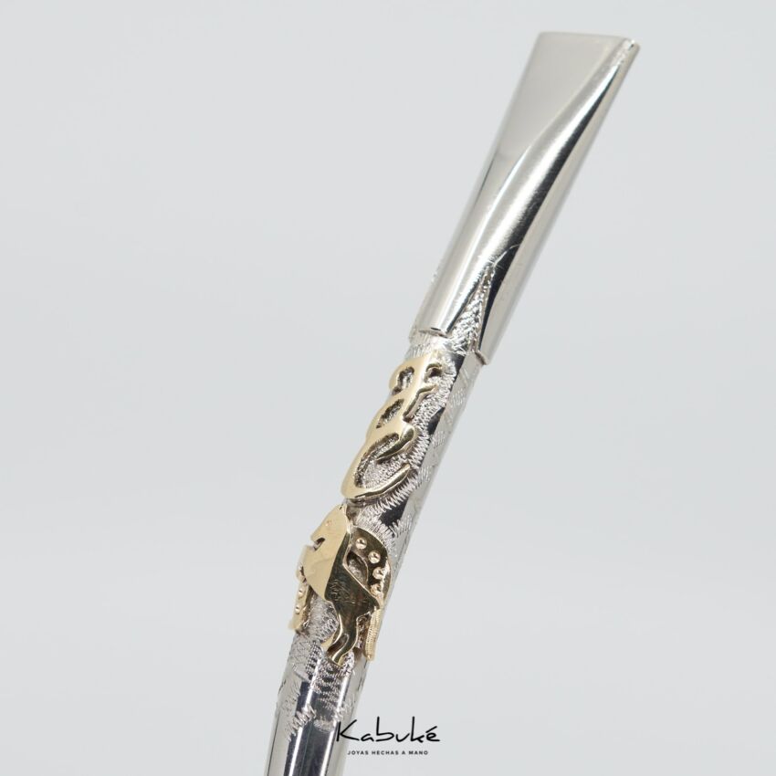 Bombilla caballo con herradura y letras entrelazadas