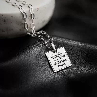 Medalla cuadrada personalizada