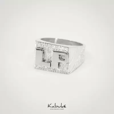 Anillo unisex con iniciales