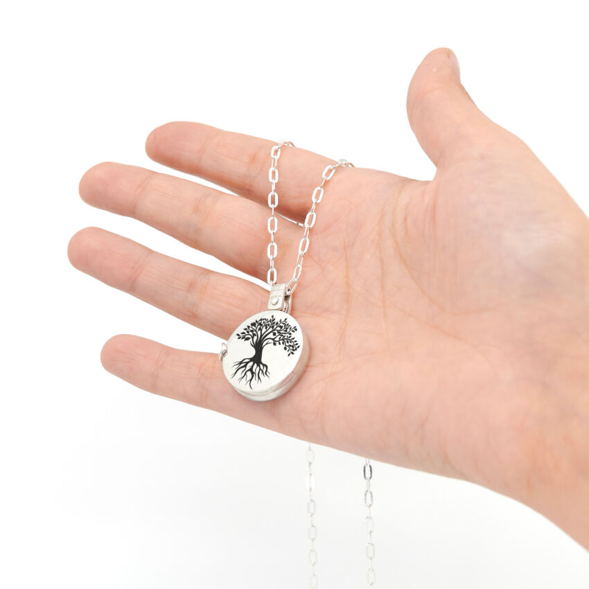 Relicario plata 925 con grabado láser