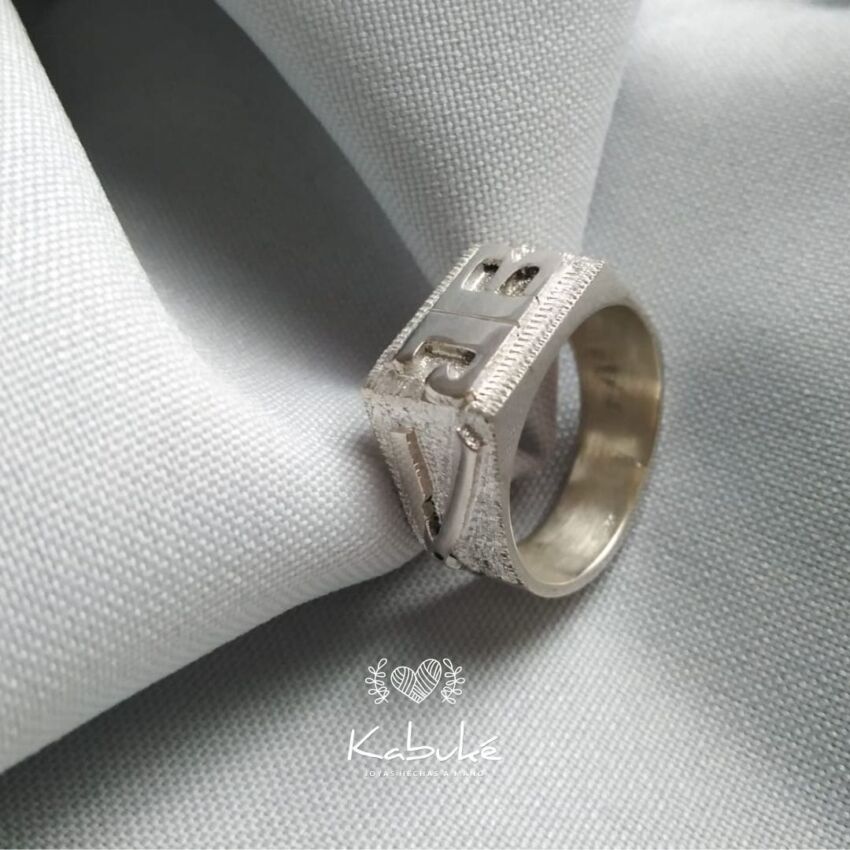 Anillo sello hombre rectangular con símbolo