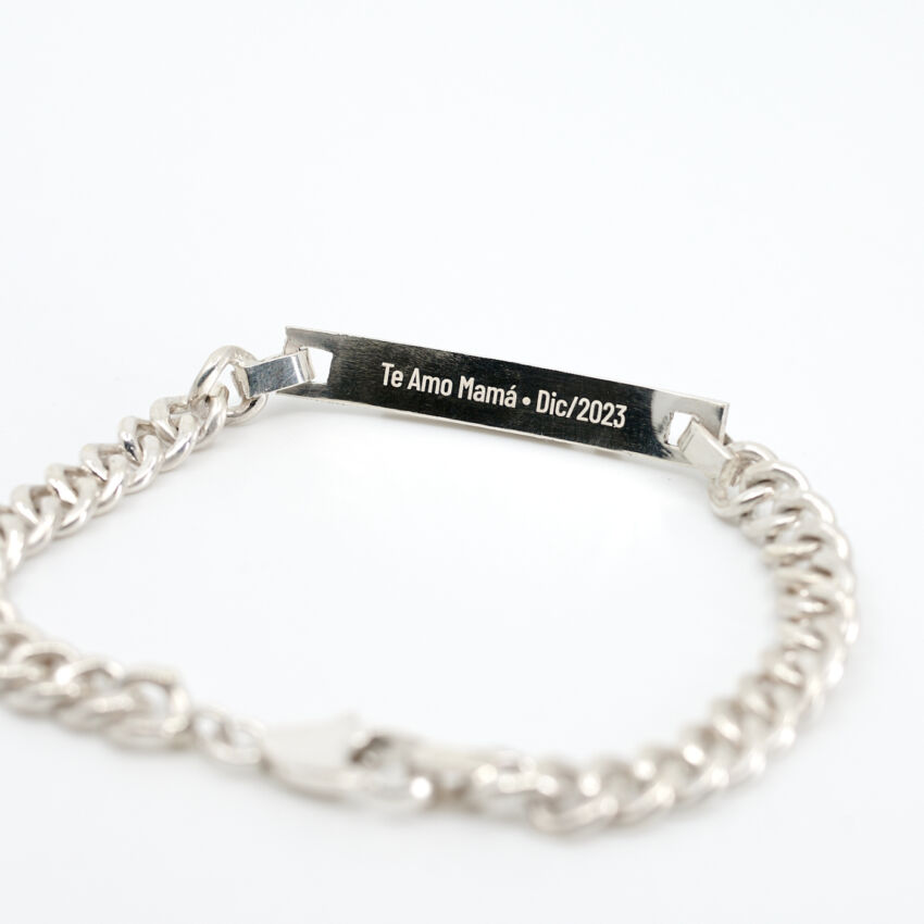 Pulsera chapa con nombre calado
