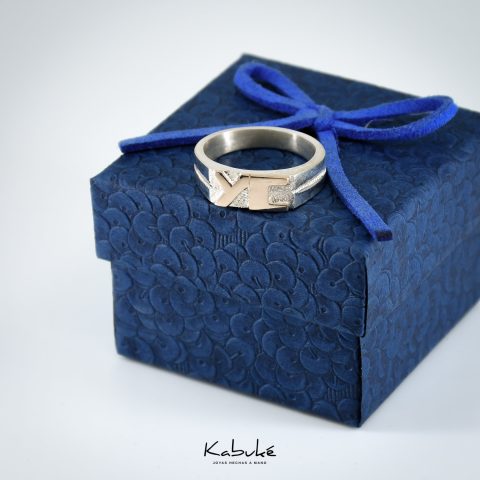 Anillo sello Dama en Plata 925 y Oro 10k.